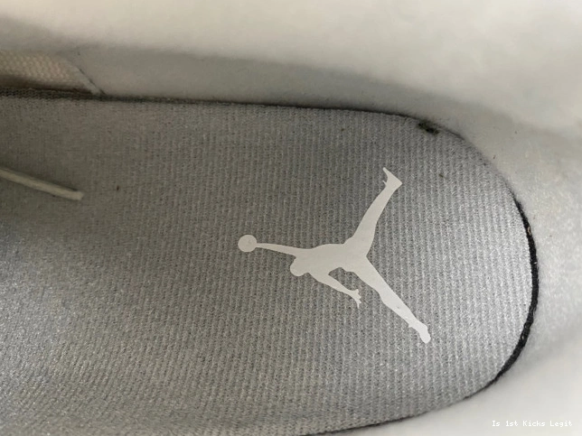 FJ9479-100 Air 3 Craft Jordan Ivory 0712